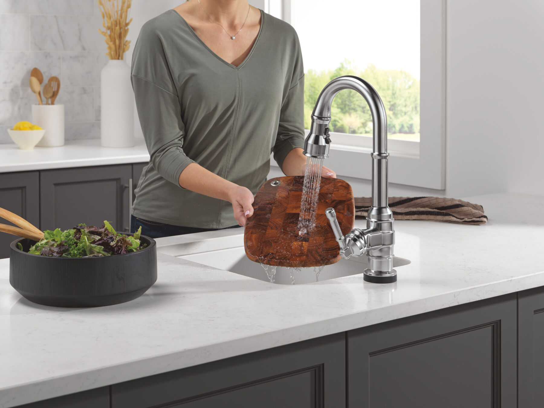 Touch2O&reg; Bar / Prep Faucet with Touchless Technology