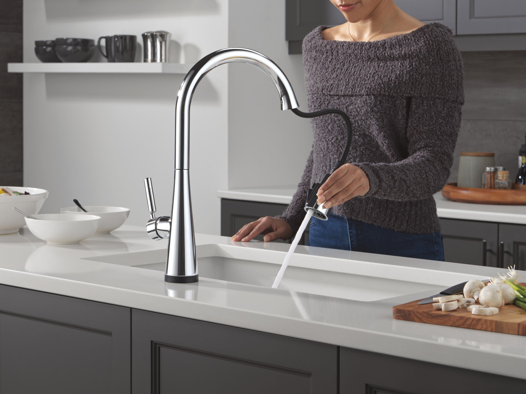Single Handle Kitchen Pull-Down Faucet with Touch2O Technology