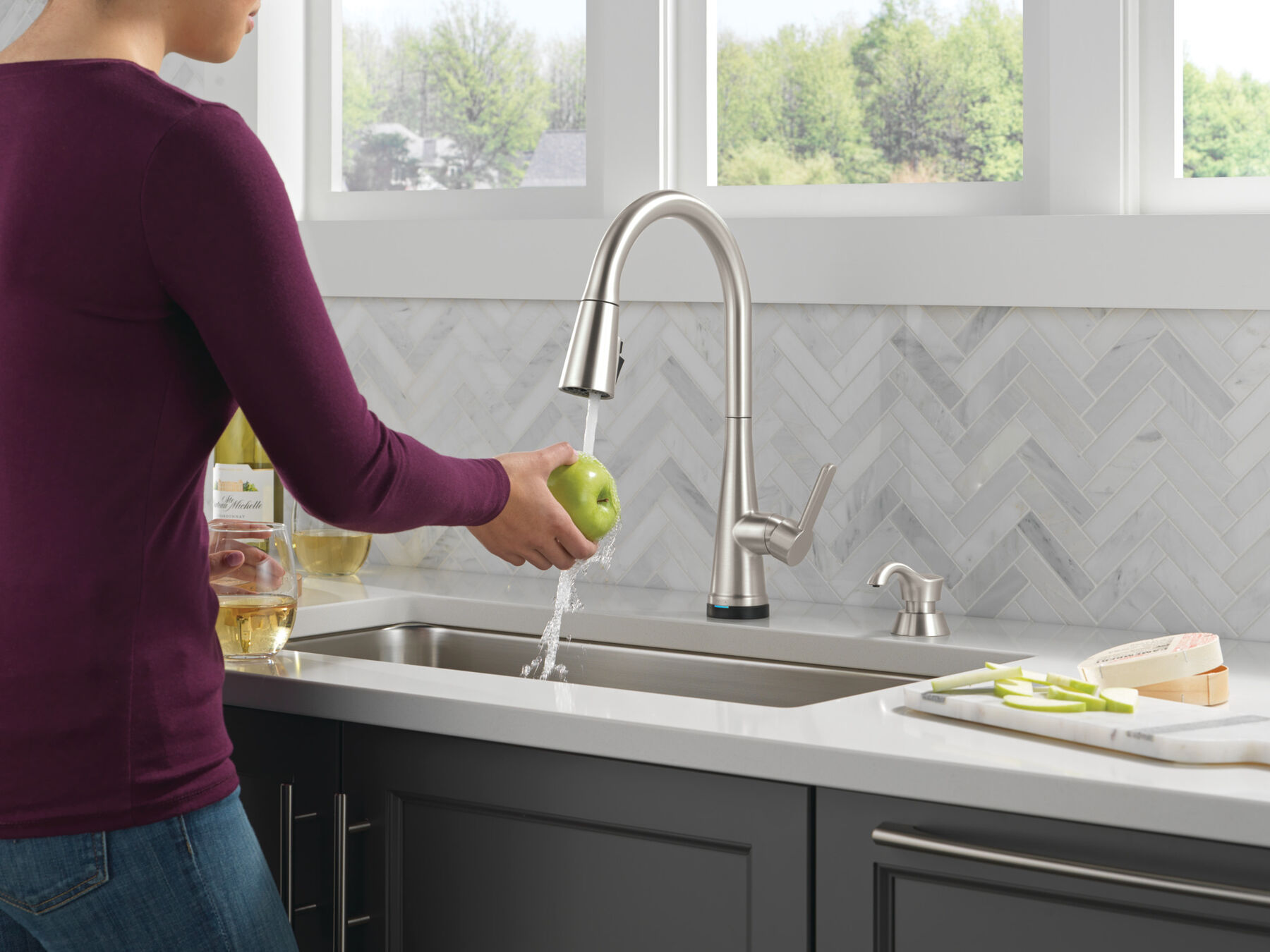 Touch2O&reg; Pull-Down Kitchen w/Soap (Recertified)
