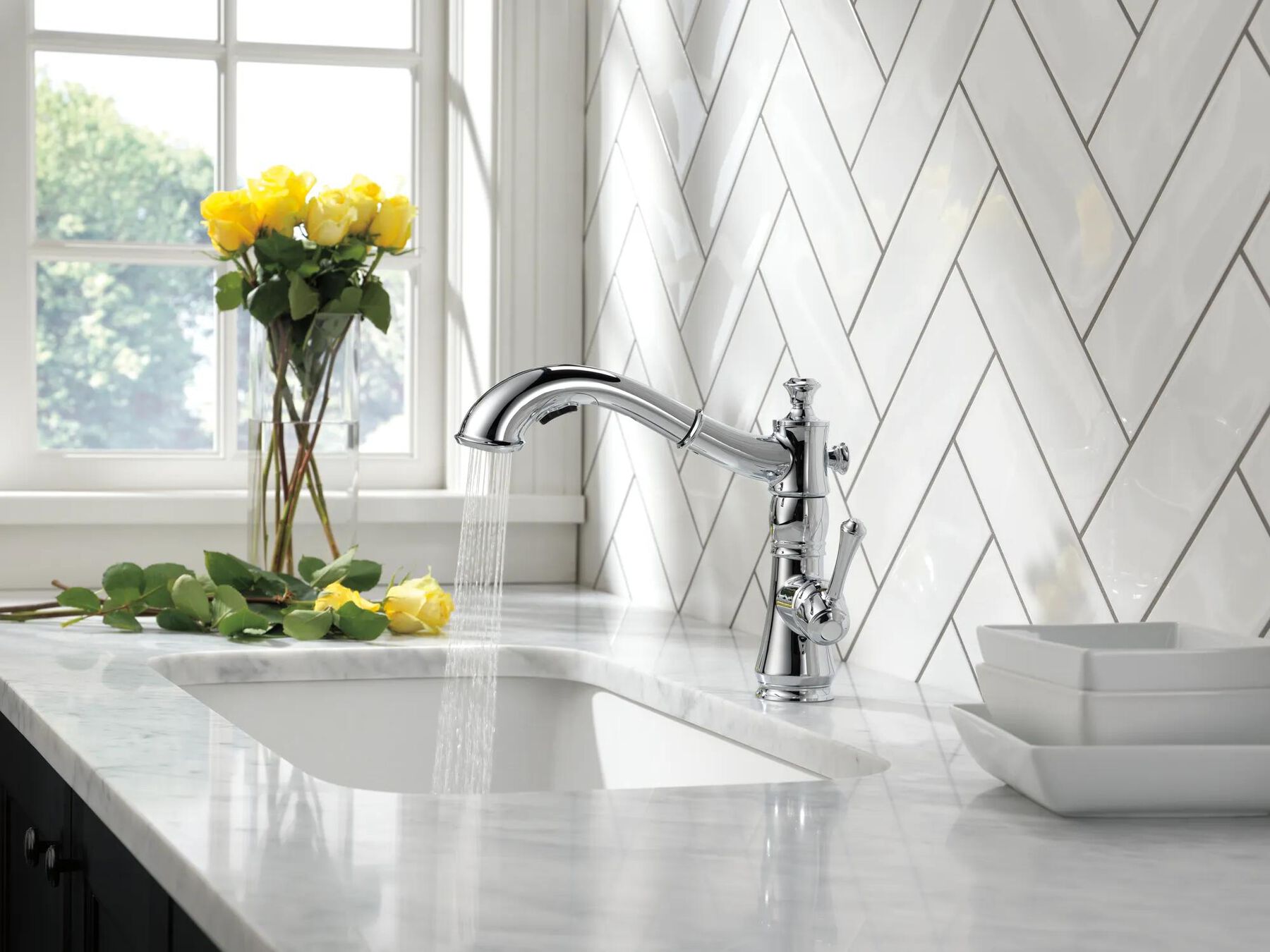 Single Handle Pull-Out Kitchen Faucet