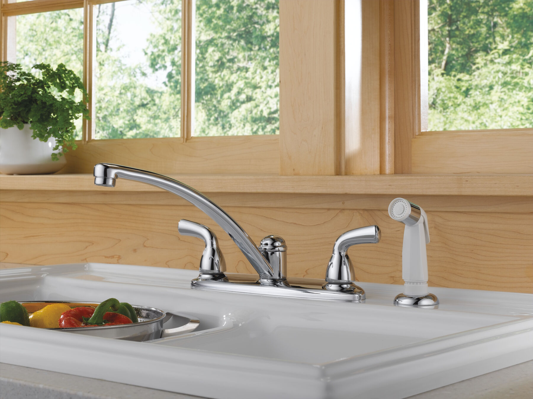 Two Handle Kitchen Faucet with Spray