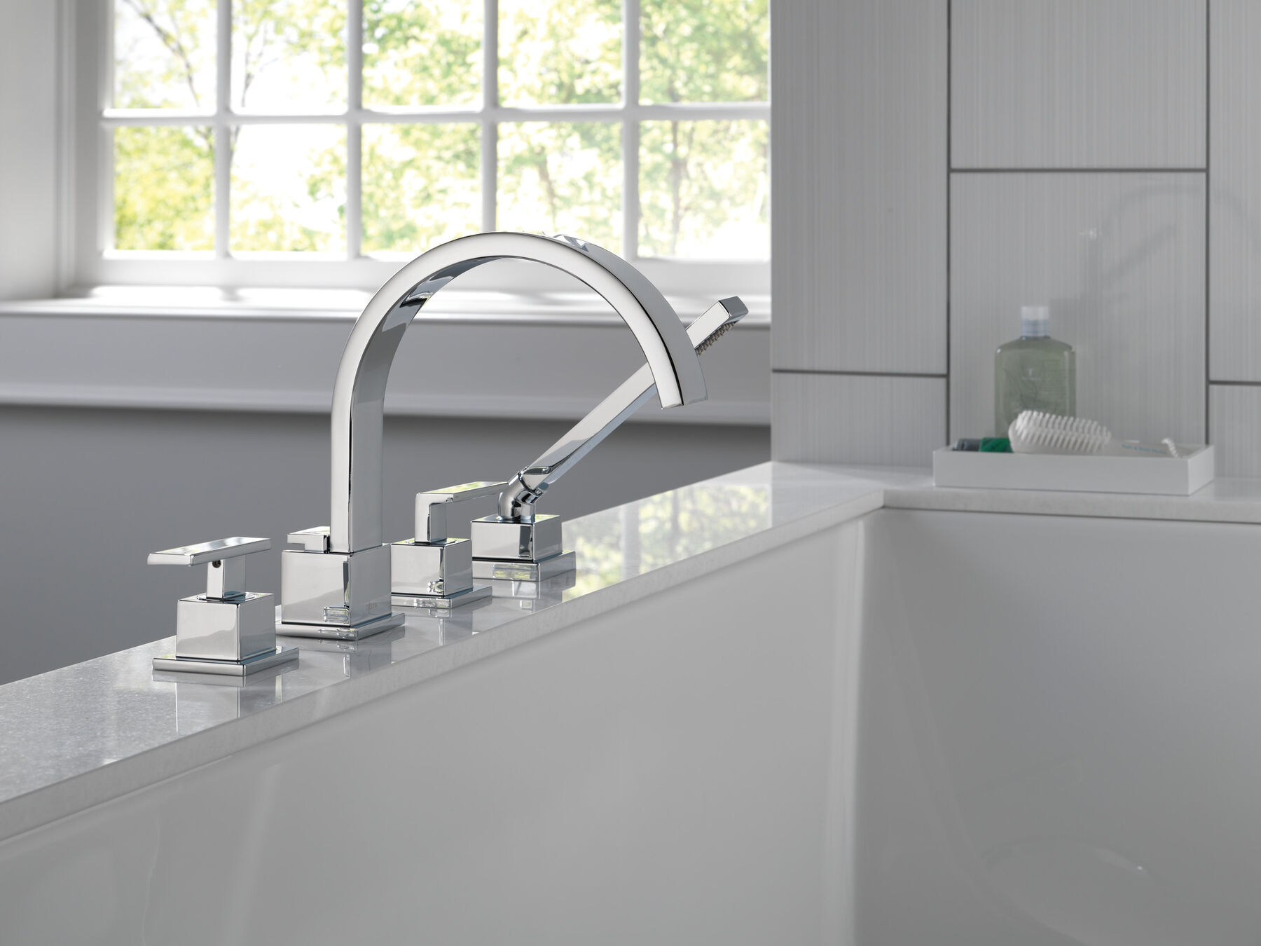 Roman Tub Trim with Hand Shower