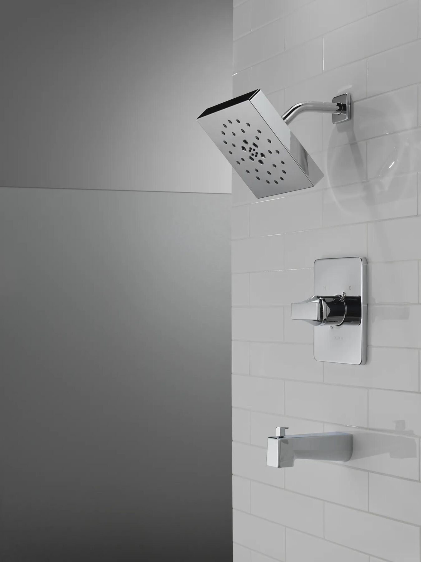 H2Okinetic&reg; 4-Setting Shower Head with Ultrasoak&reg;