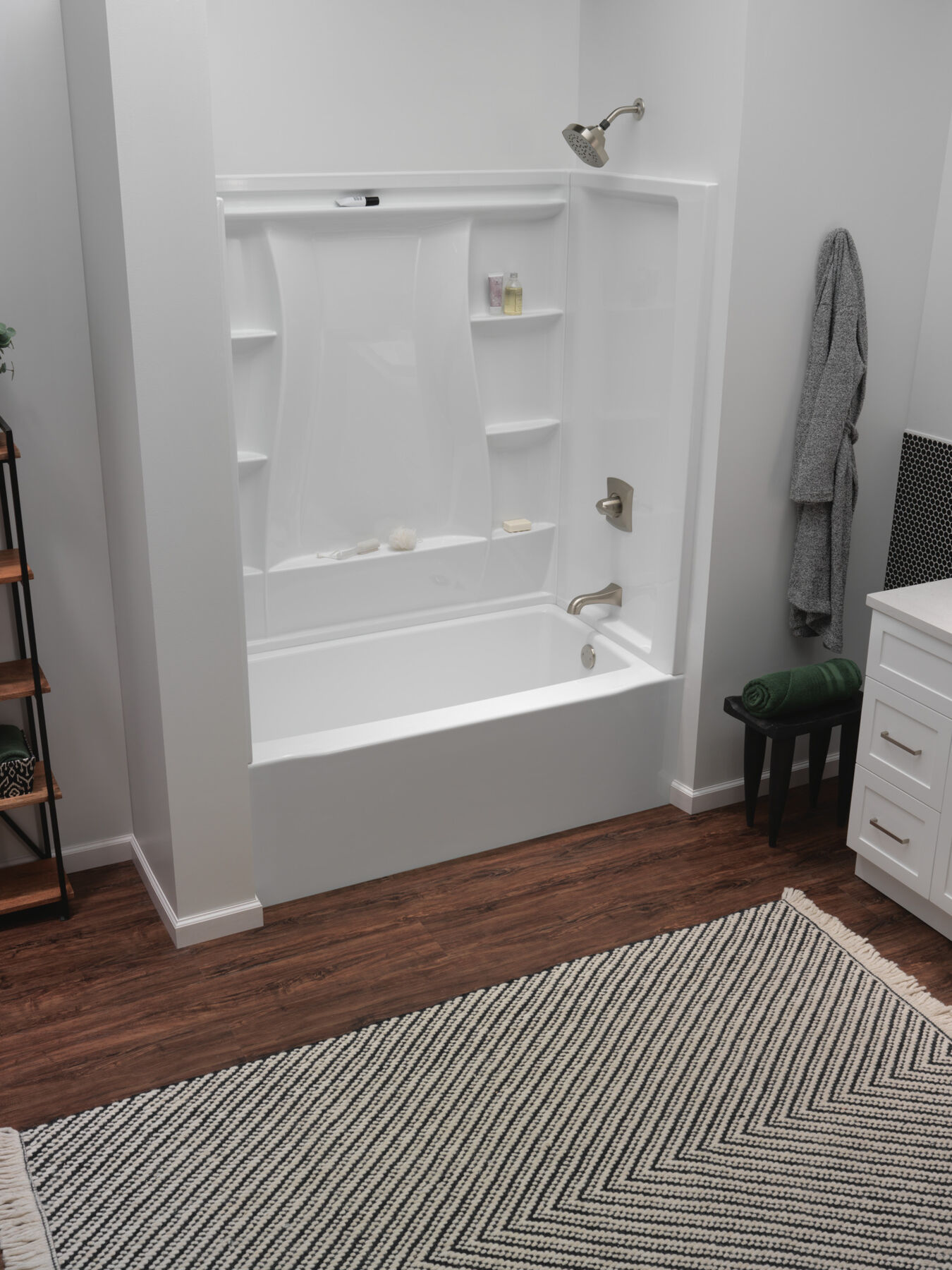 60"x32" Classic 500 Bathtub Wall