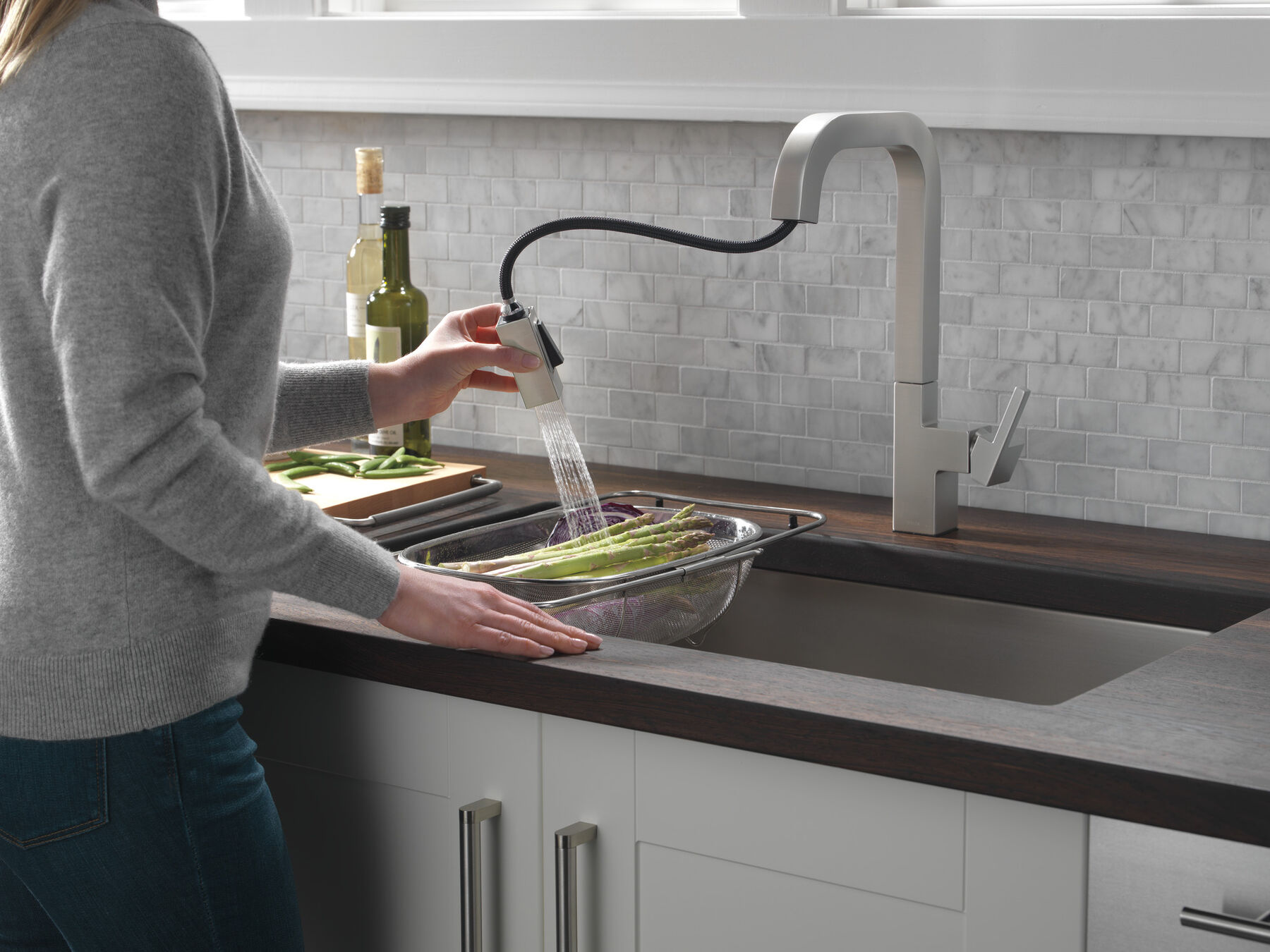 Single-Handle Pull-Down Kitchen Faucet